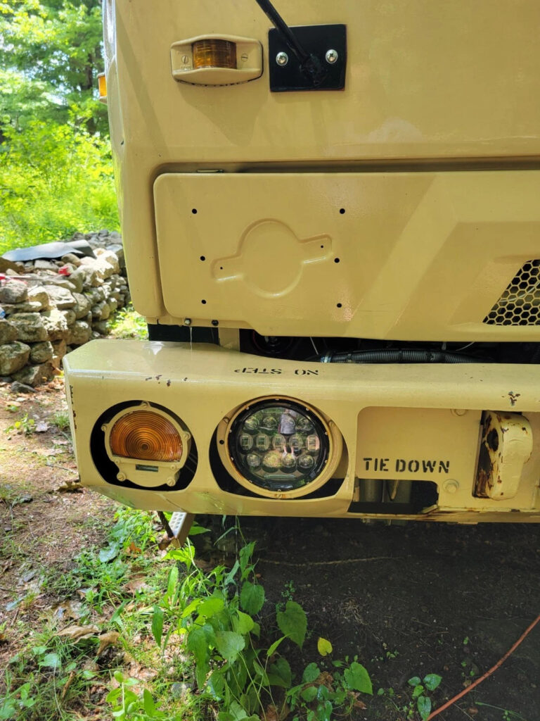 1999 Stewart and Stevenson M1078 Lmtv. 2441 Miles