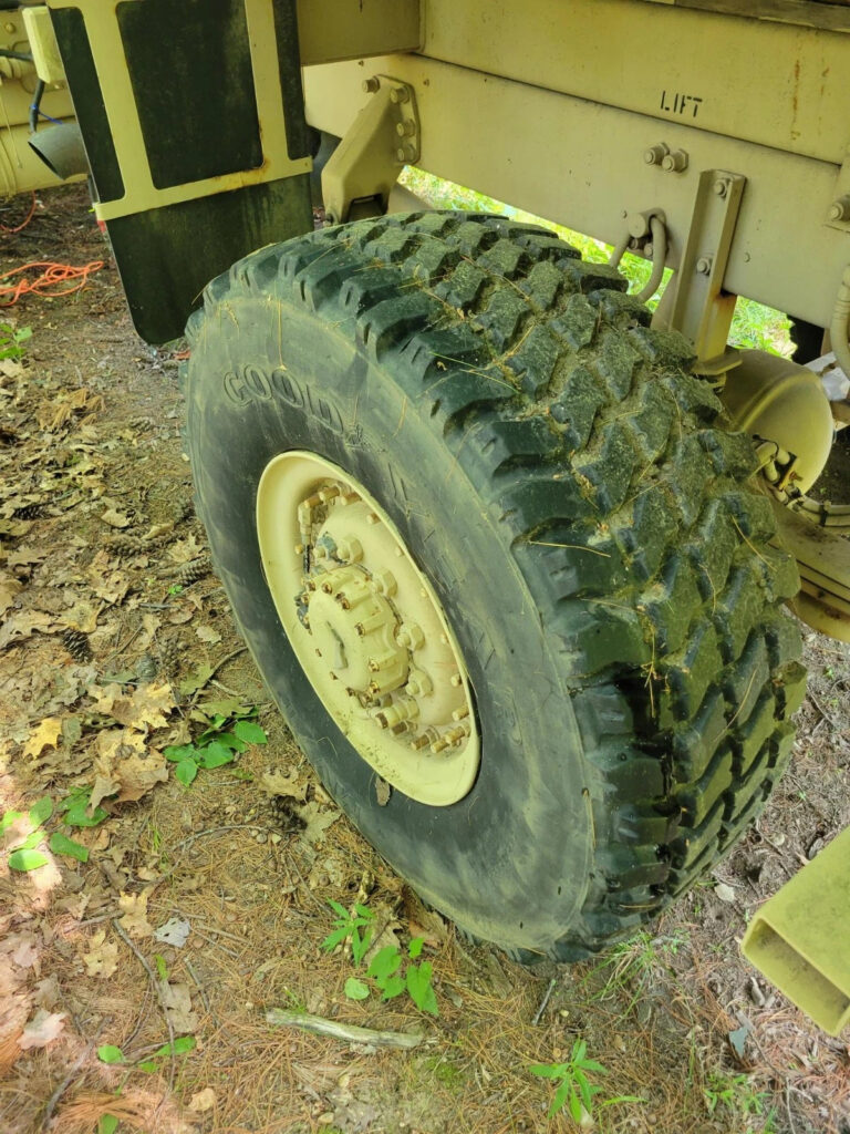 1999 Stewart and Stevenson M1078 Lmtv. 2441 Miles