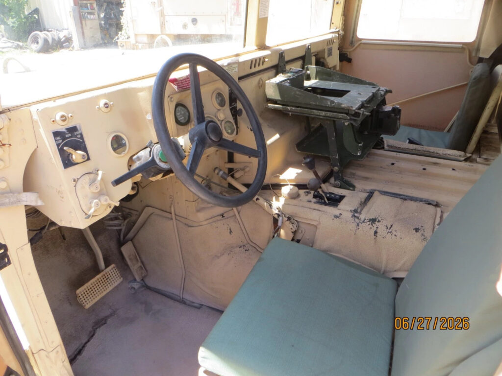 2006 Hmmwv Military Hummer M1097r1 with 2 door Truck, good Title, 3900 Miles