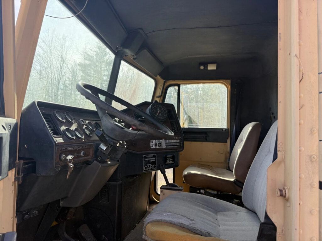 1992 Freightliner M915a2 Military Semi Tractor Fld120 Detroit Diesel 6×4 Army
